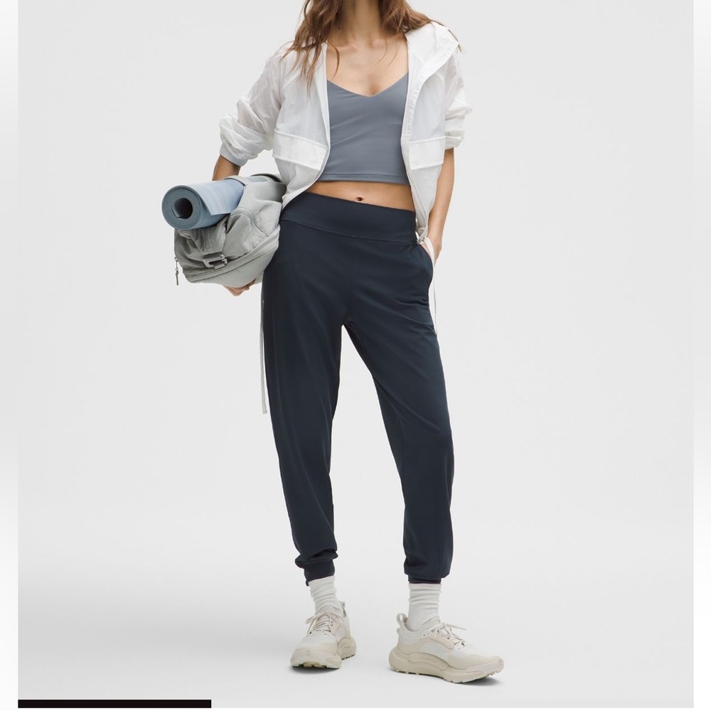 Navy Lululemon align, high-rise jogger